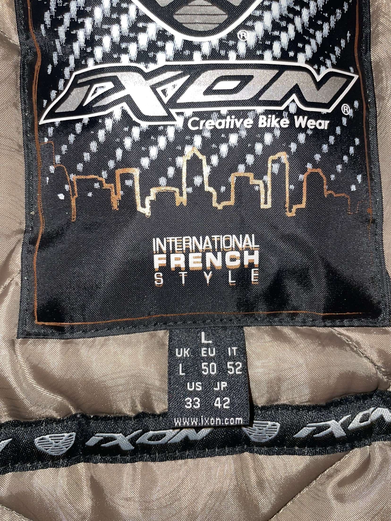 Veste moto ixon  parfaite état