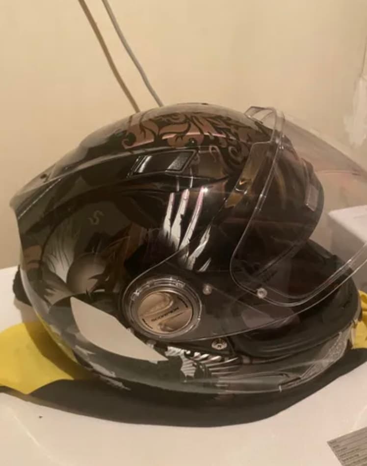 Casque moto scorpion