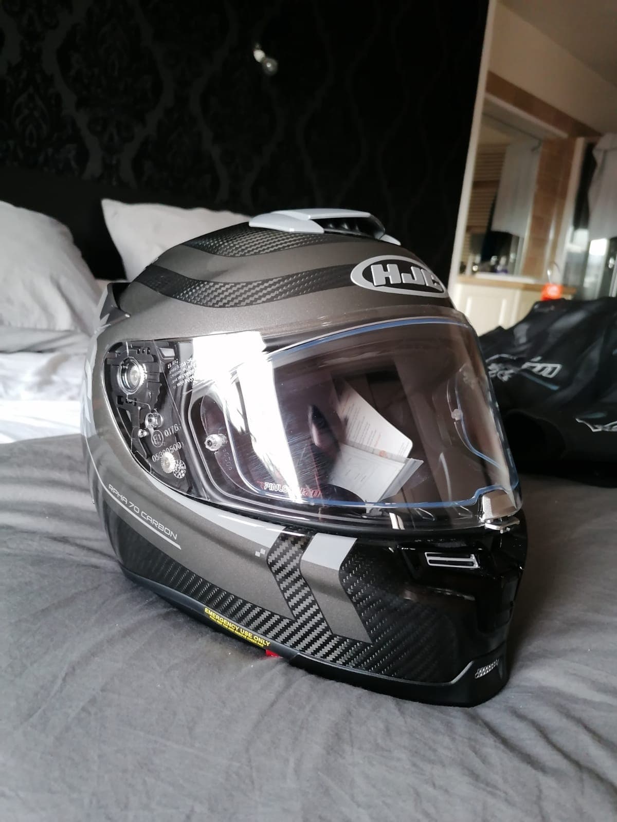 Casque de moto HJC - Taille M 57-58cm — photo 1/5