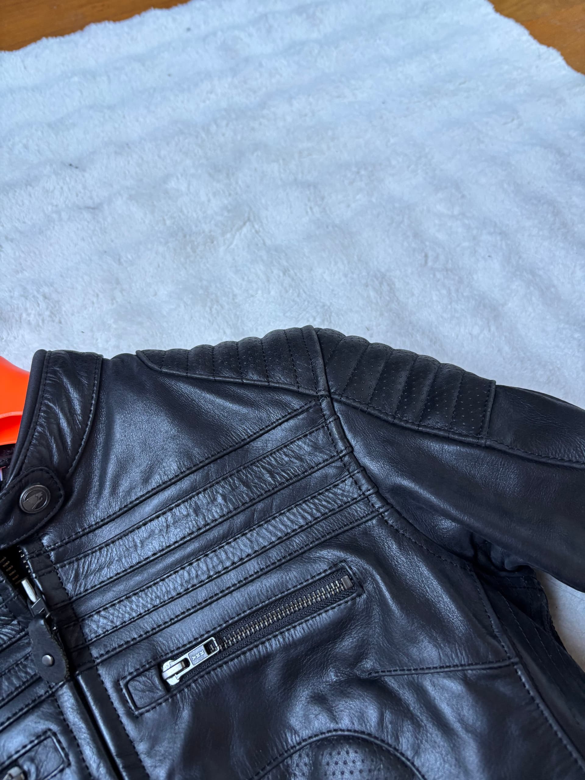 Veste en cuir de moto — photo 3/4