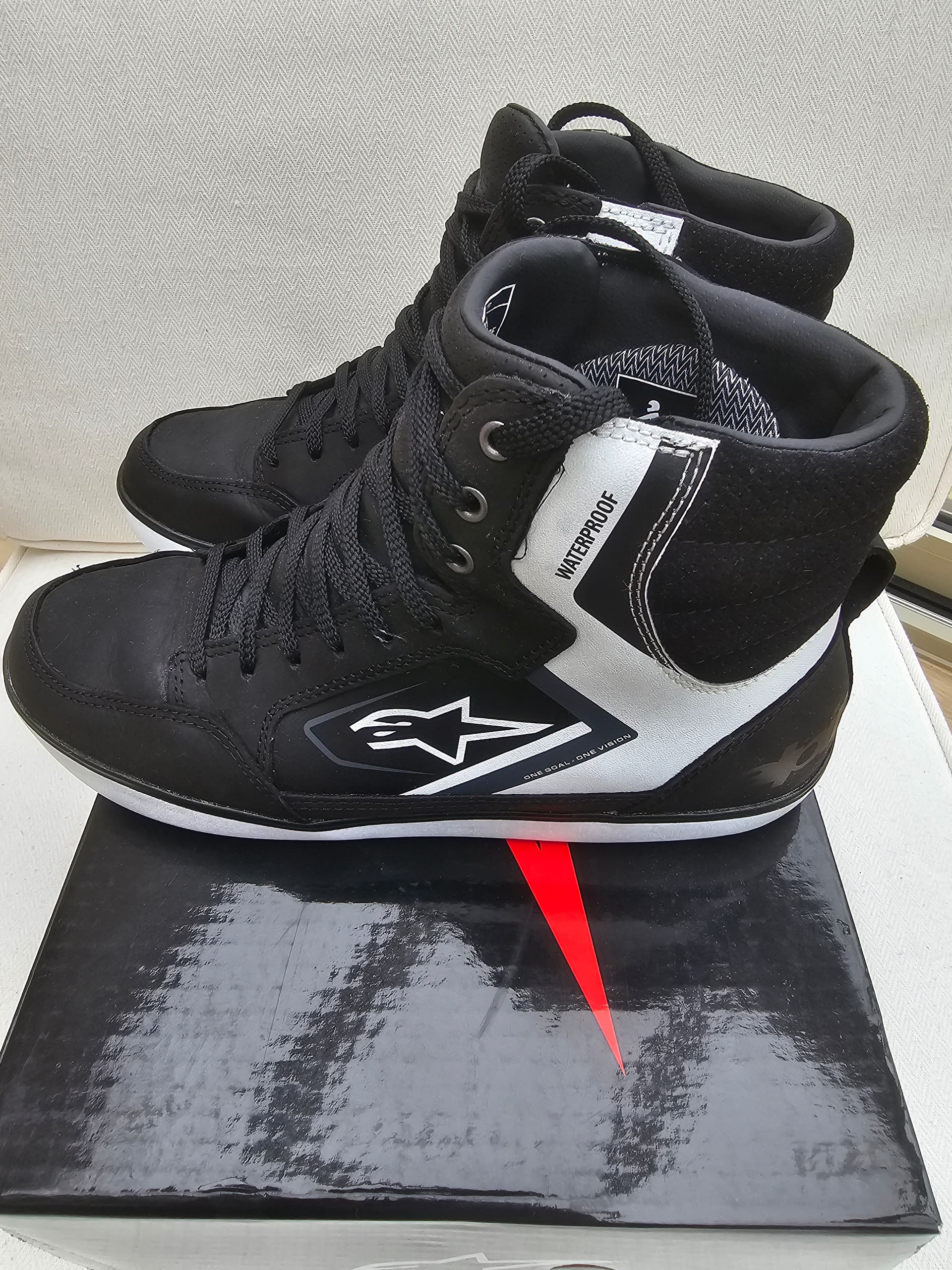 Bottines moto Alpinestars J-6 waterproof — photo 4/5