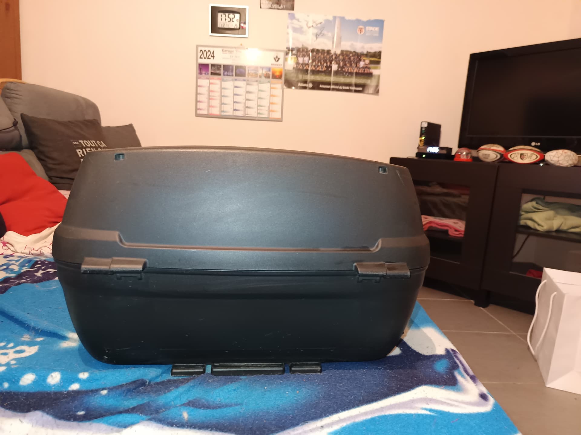 Top case