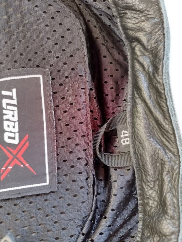 Combinaison moto cuir neuve taille S — photo 4/5
