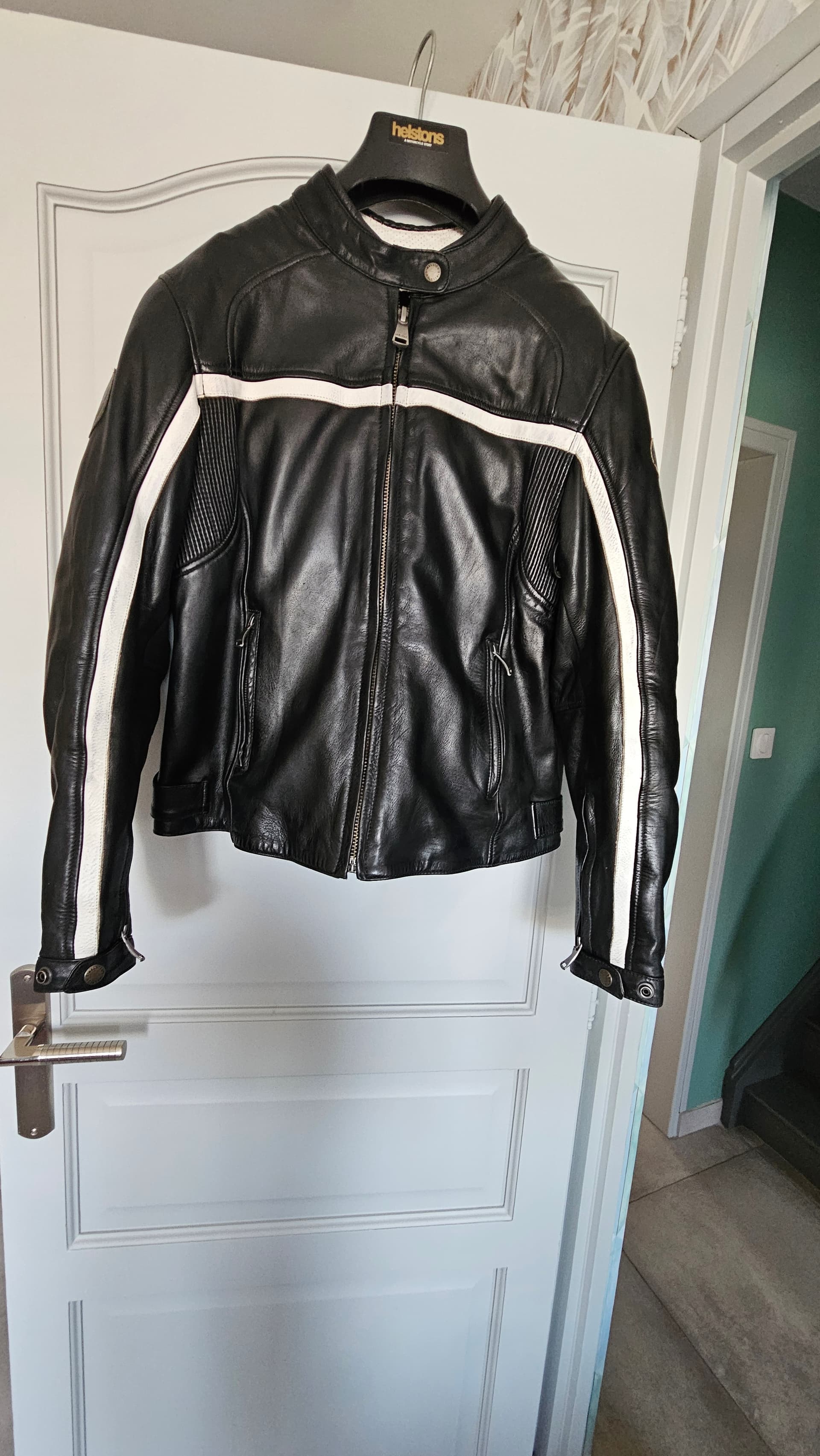 BLOUSON DE MOTO CUIR HELSTONS