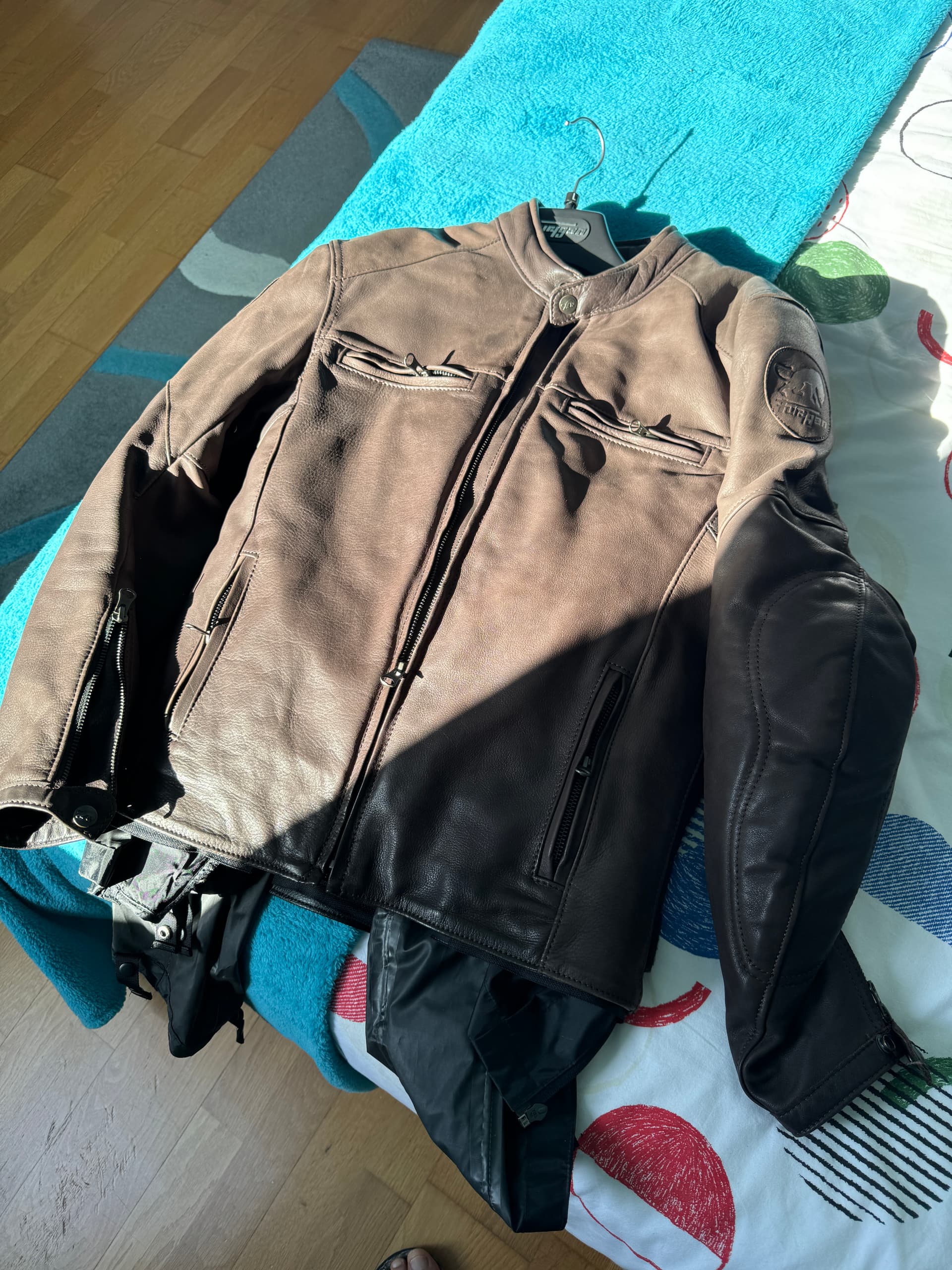 BLOUSON FURYGAN — photo 4/4