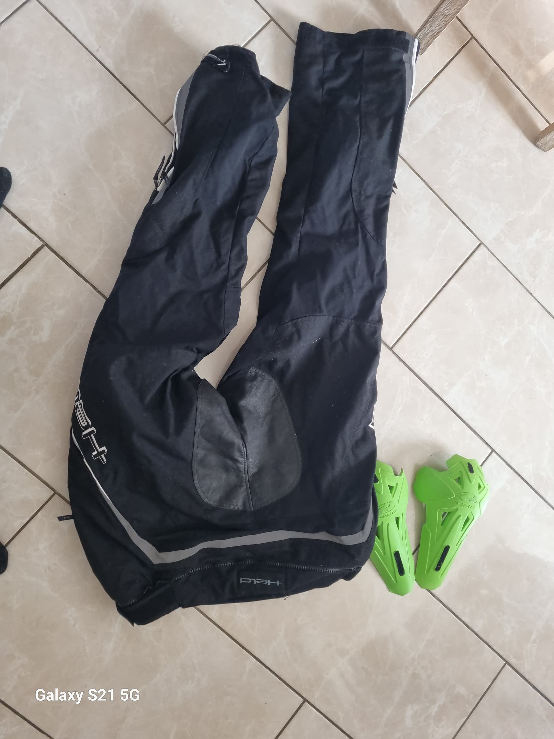 Pantalon goretex held — photo 1/3
