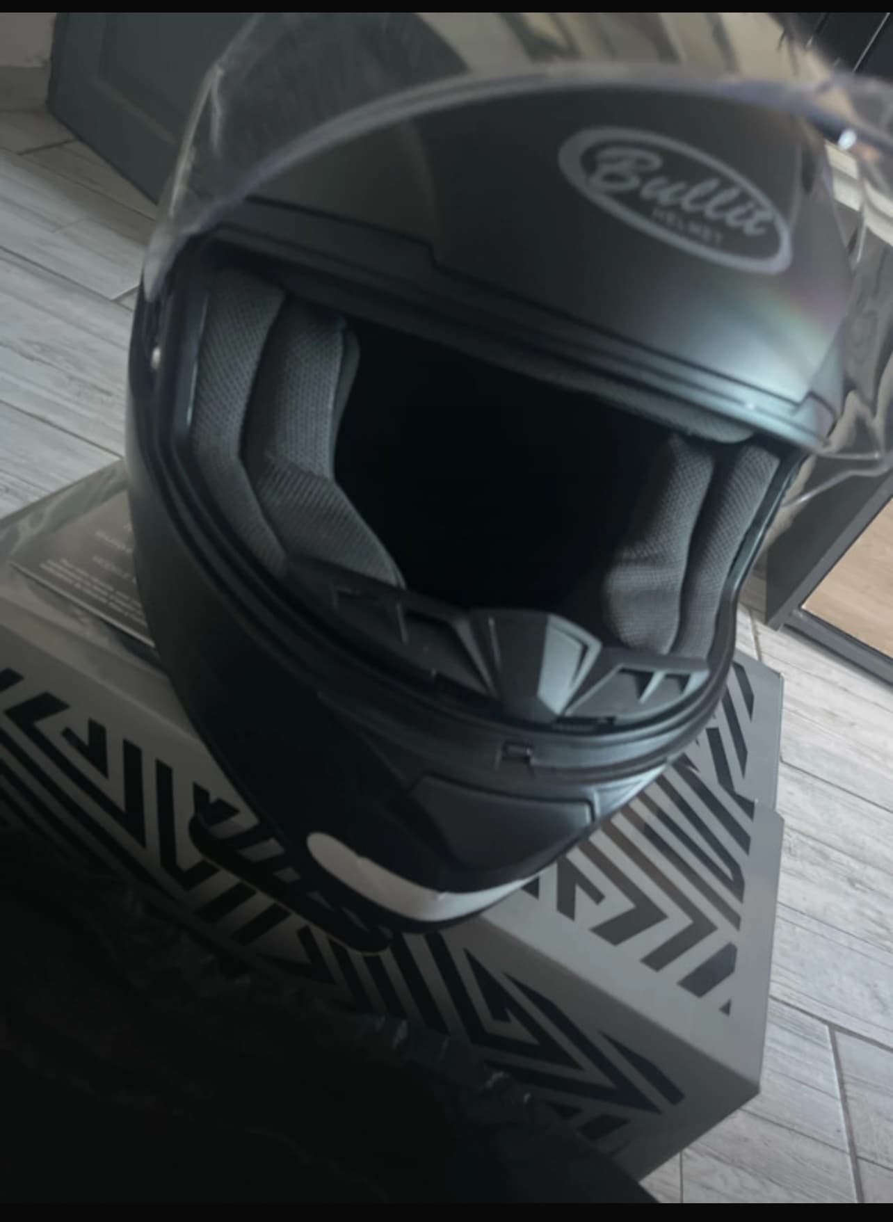 Casque bullit