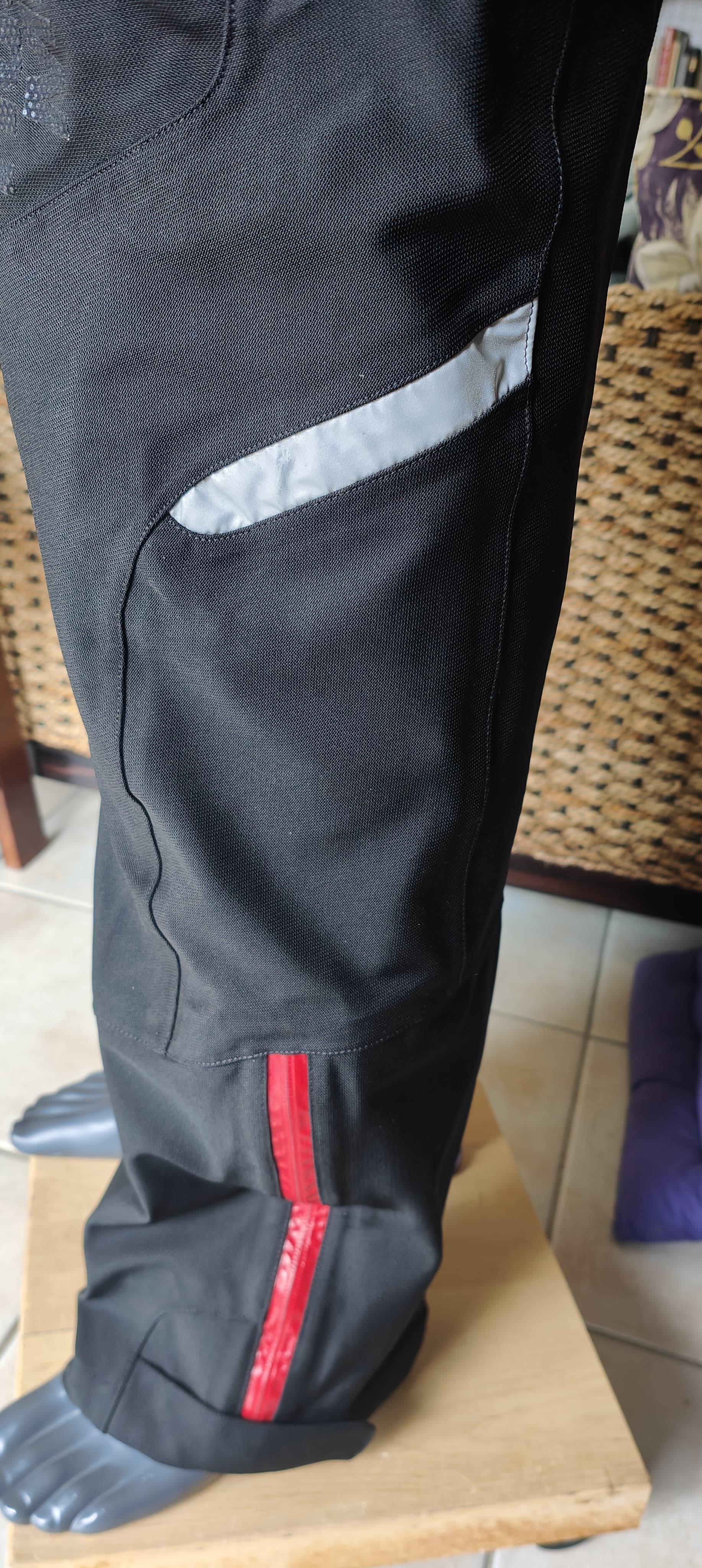 Taille 44 EU Pantalon moto neuf waterproof Husqvarna Esplora T54 – Protections incluses — photo 4/5