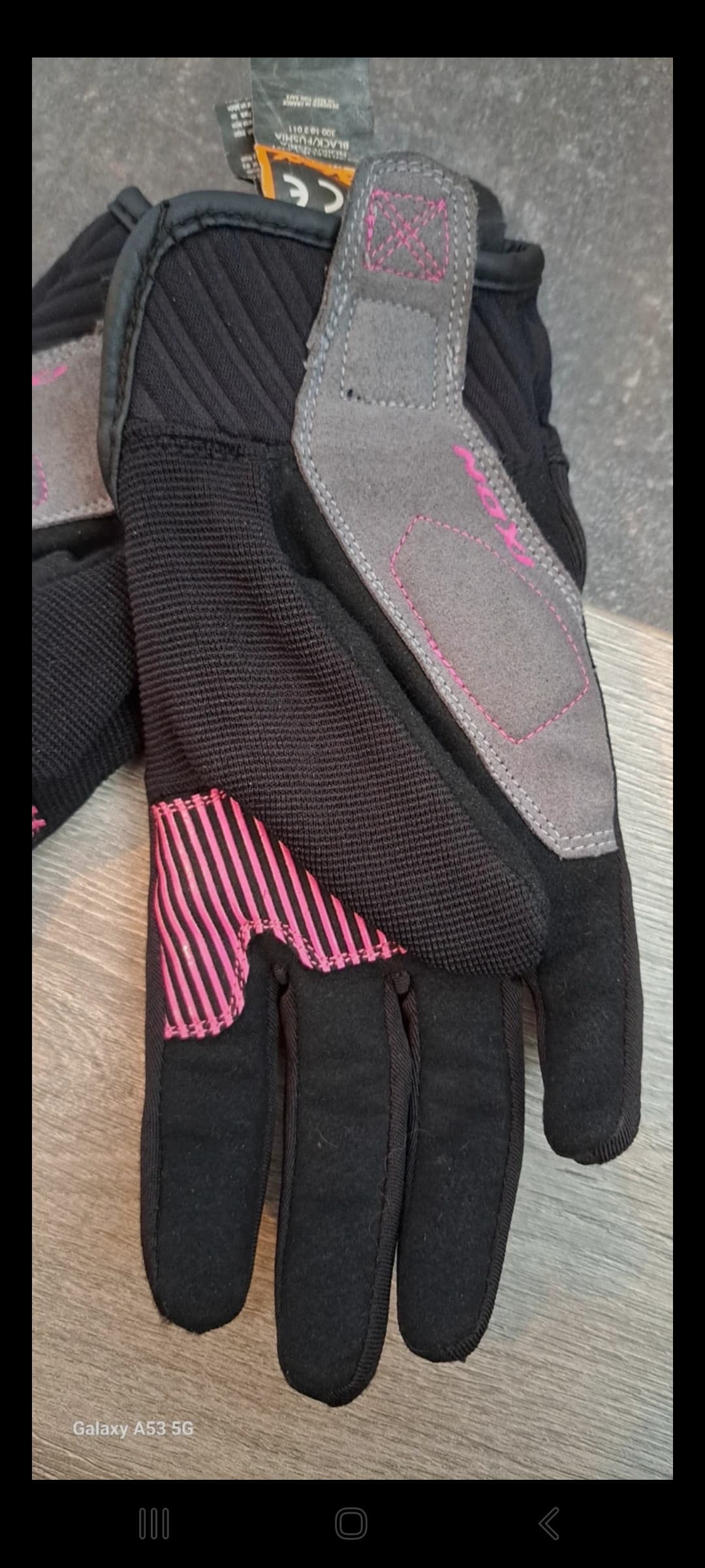 Gants moto état neuf taille xs — photo 2/3