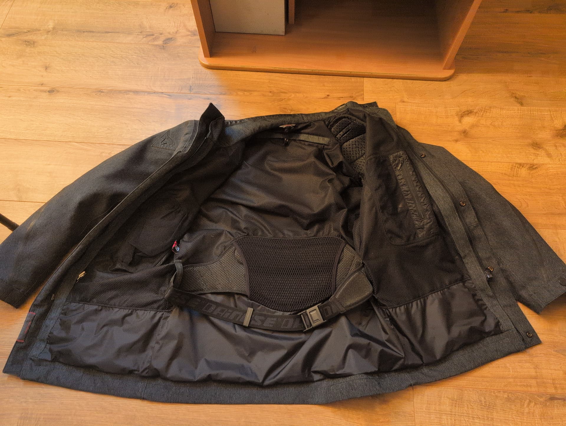 Veste Dainese taille 48 goretex — photo 2/3