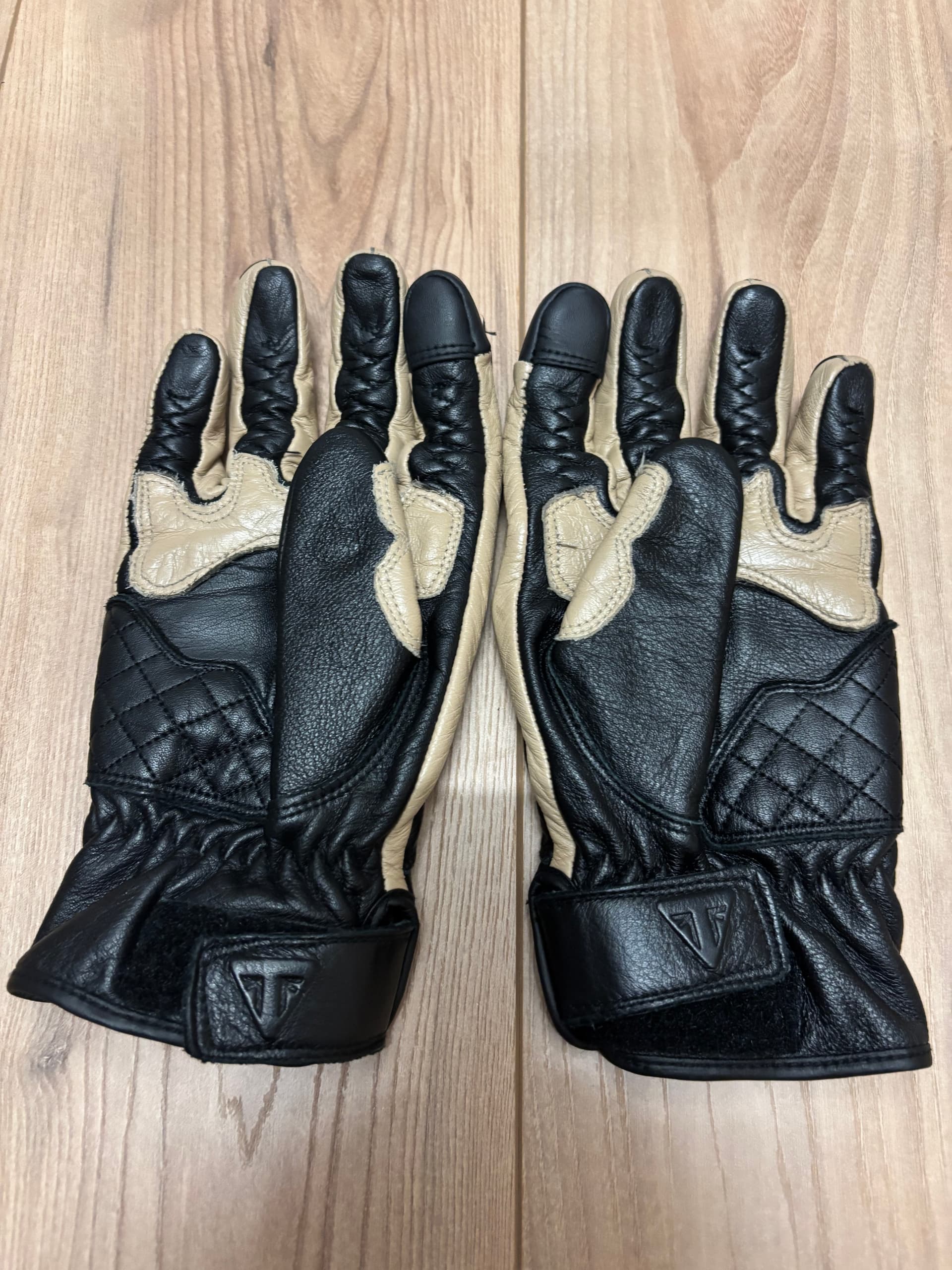 Gants homologués cuir Triumph — photo 2/3