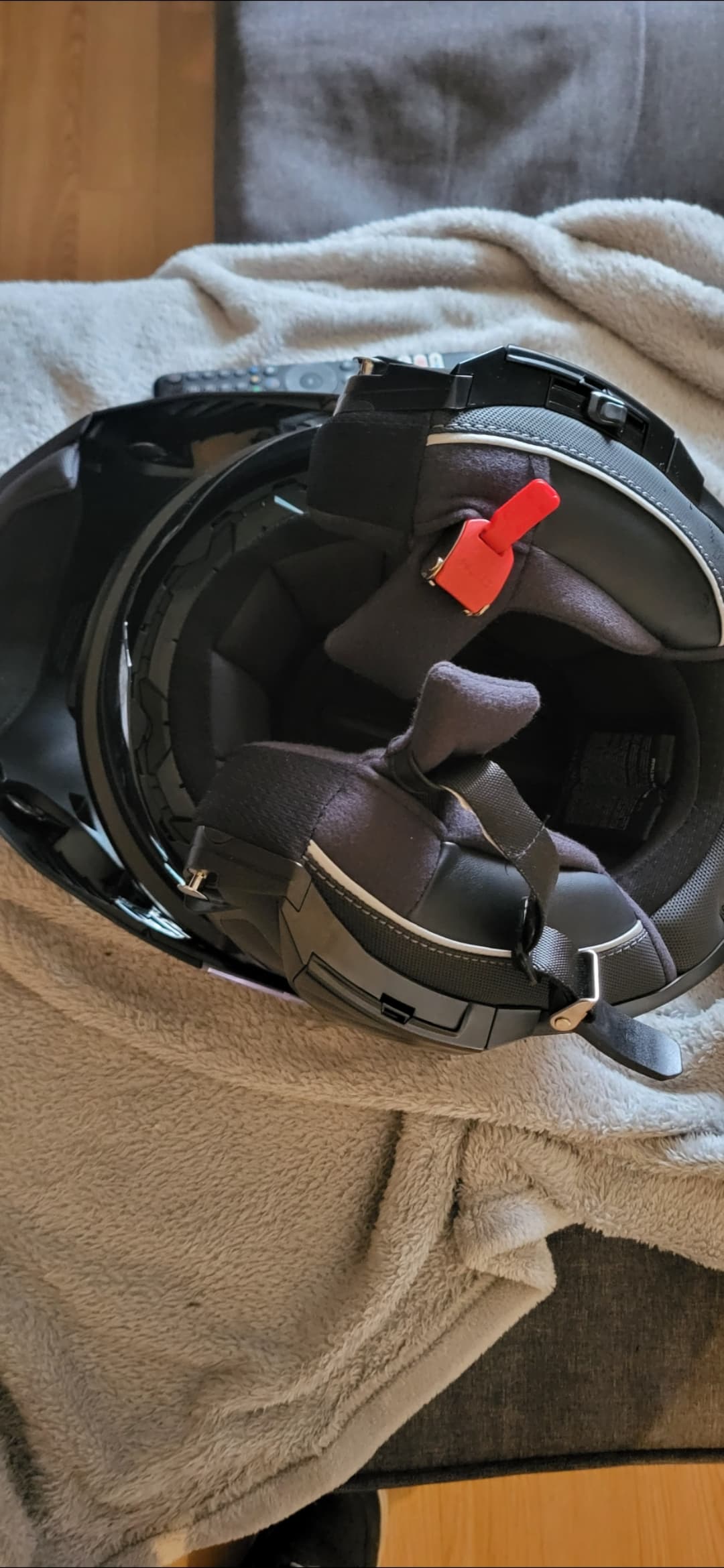Casque HJC neuf — photo 4/5