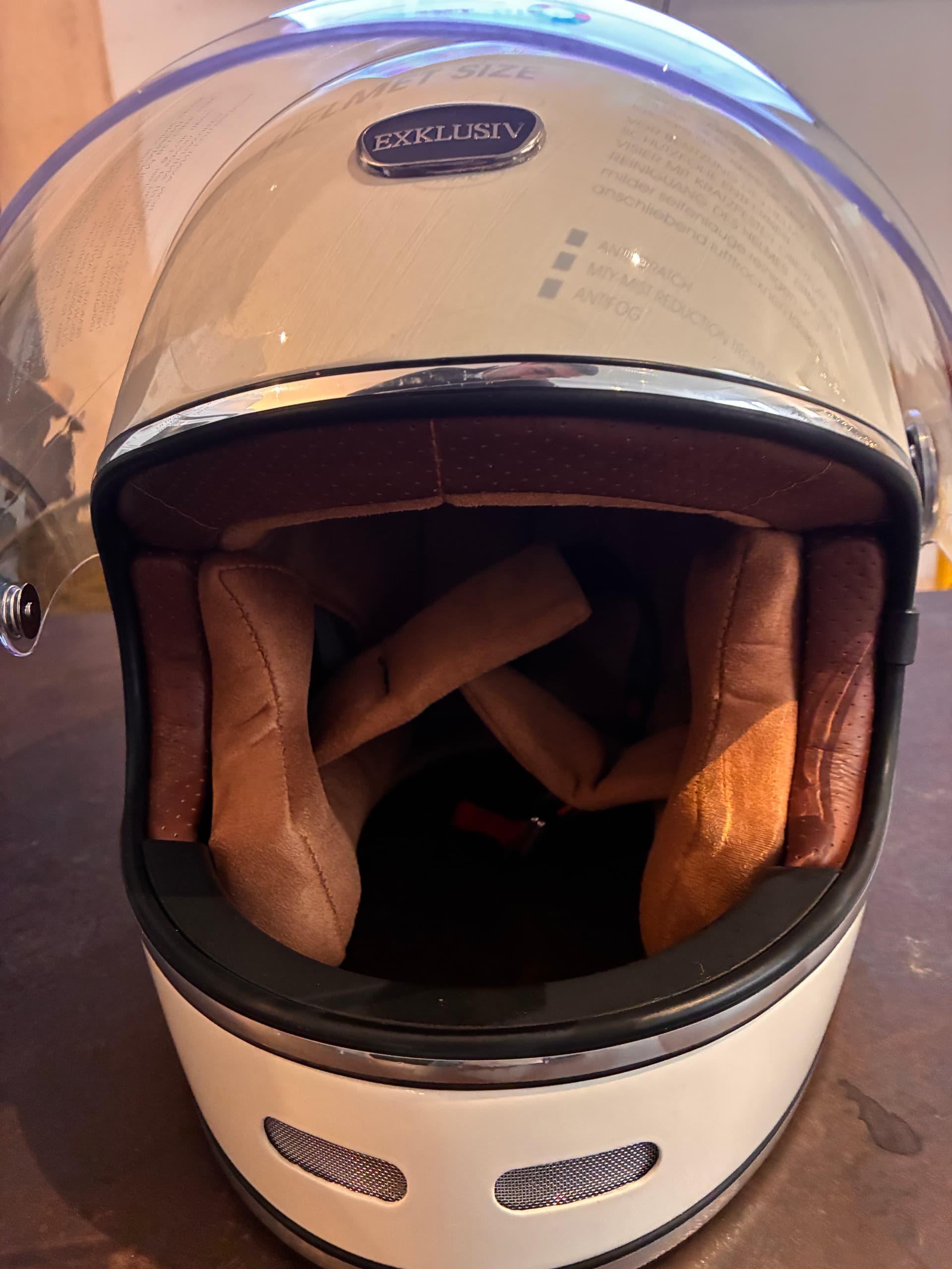 Casque de moto femme taille M — photo 2/5