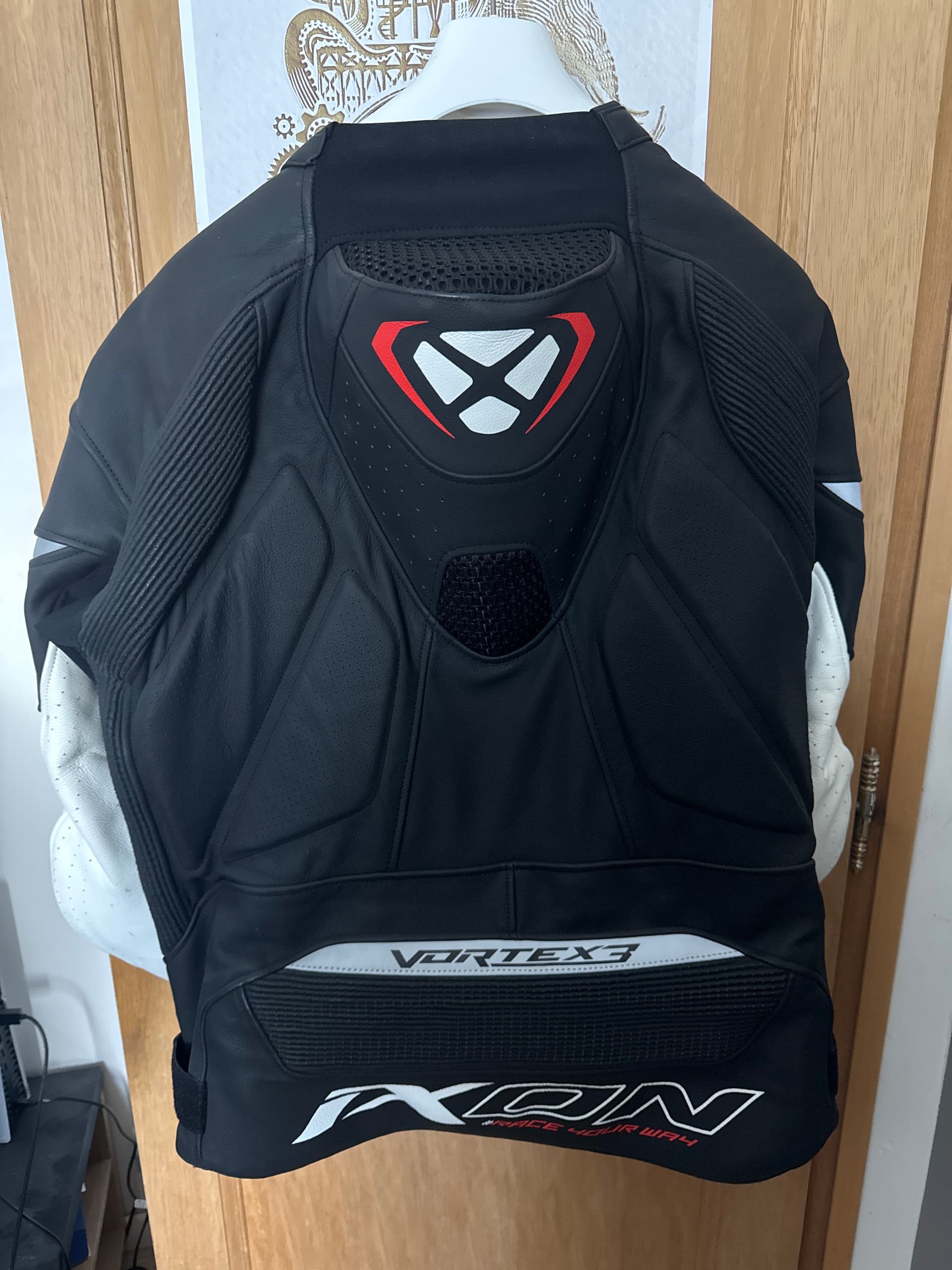 Blouson moto cuir ixon vortex 3 — photo 2/3