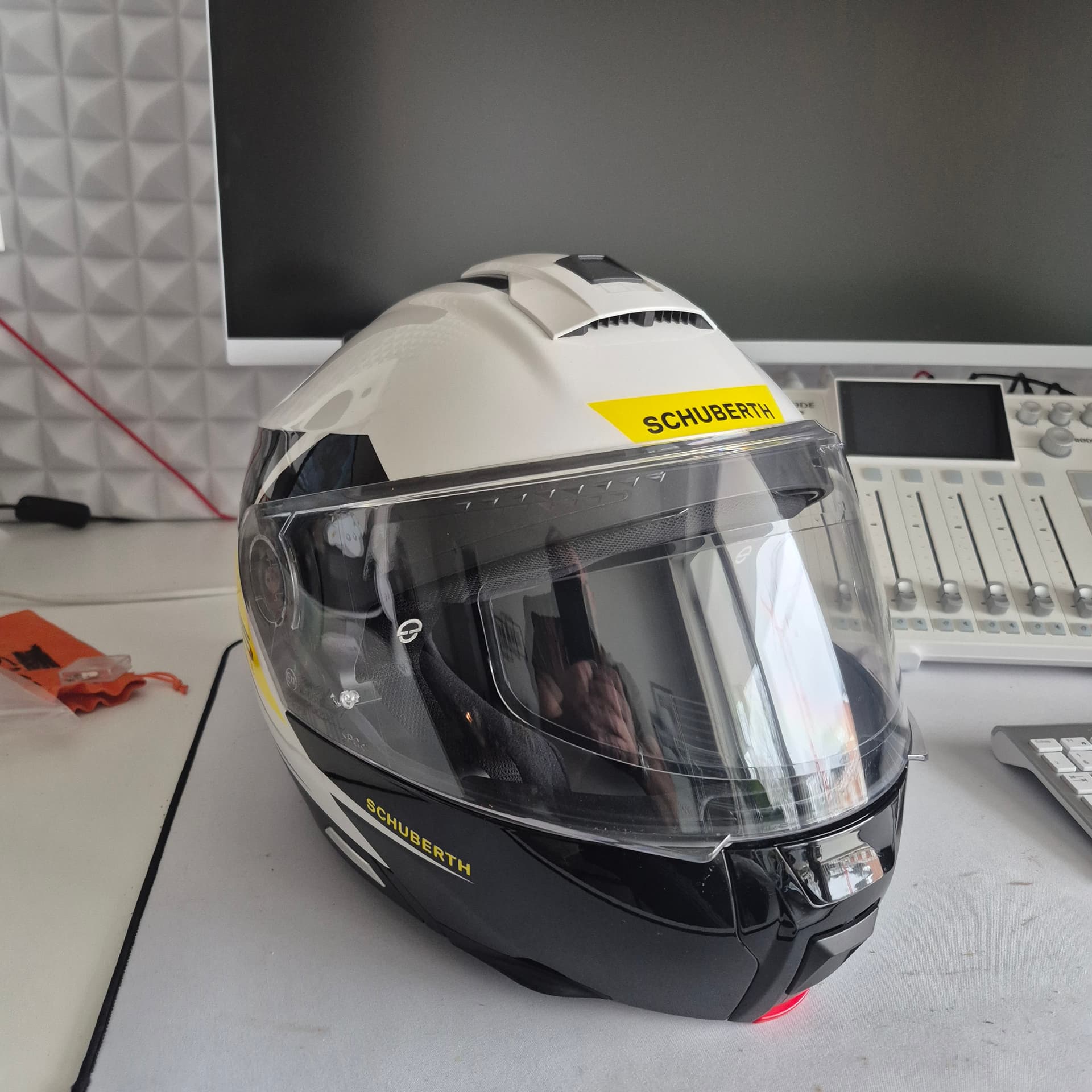 Schuberth C5