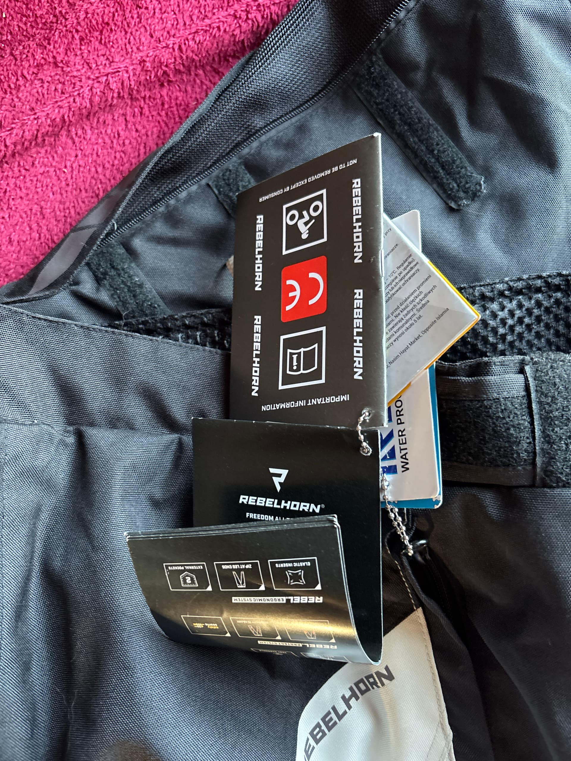 Pantalon neuf — photo 5/5