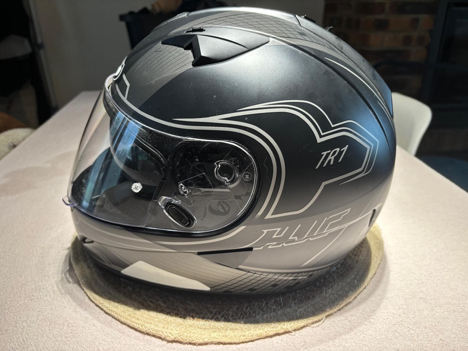 Casque moto HJC homologué — photo 4/5