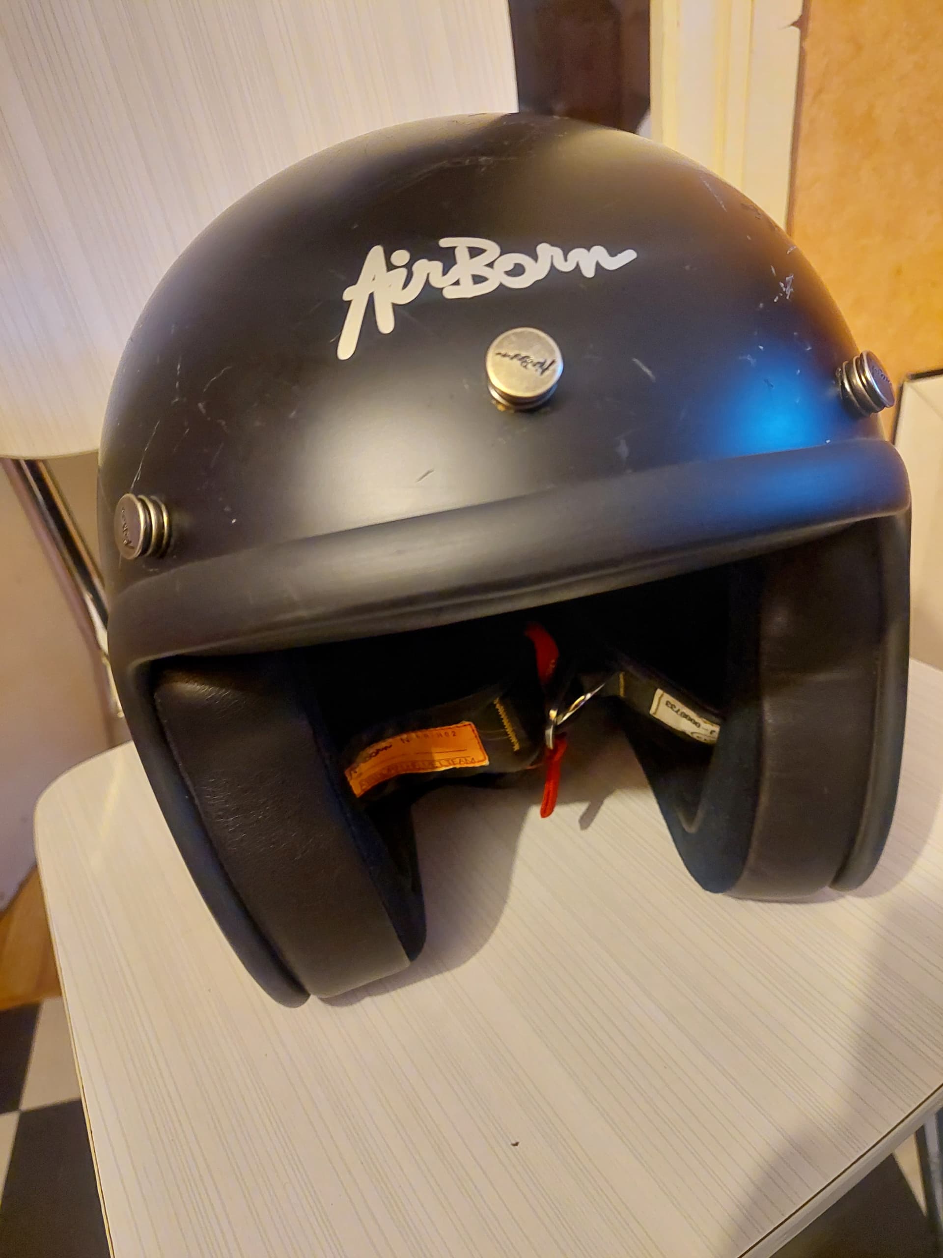 Casque Jet Airborn vintage noir en cuir