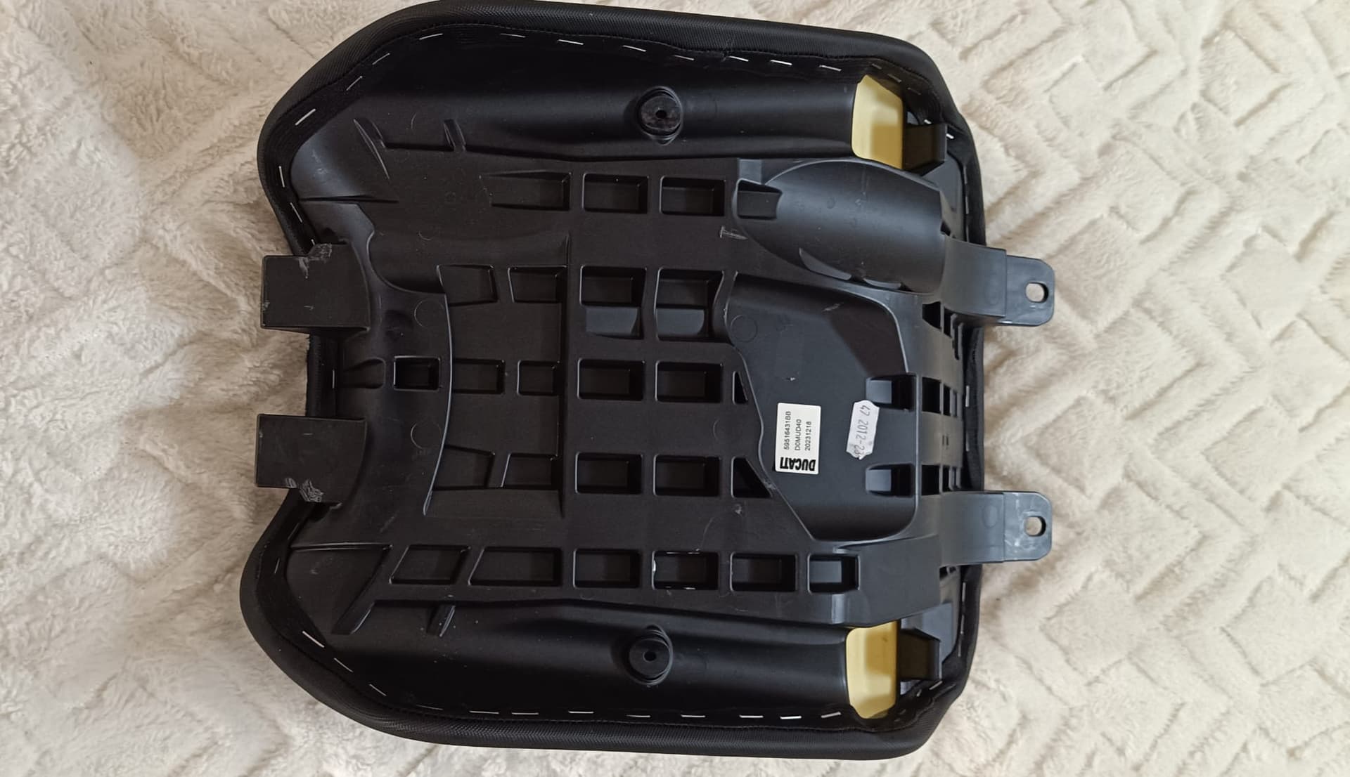 Selle DUCATI MULTISTRADA V4 pikes peak — photo 3/3
