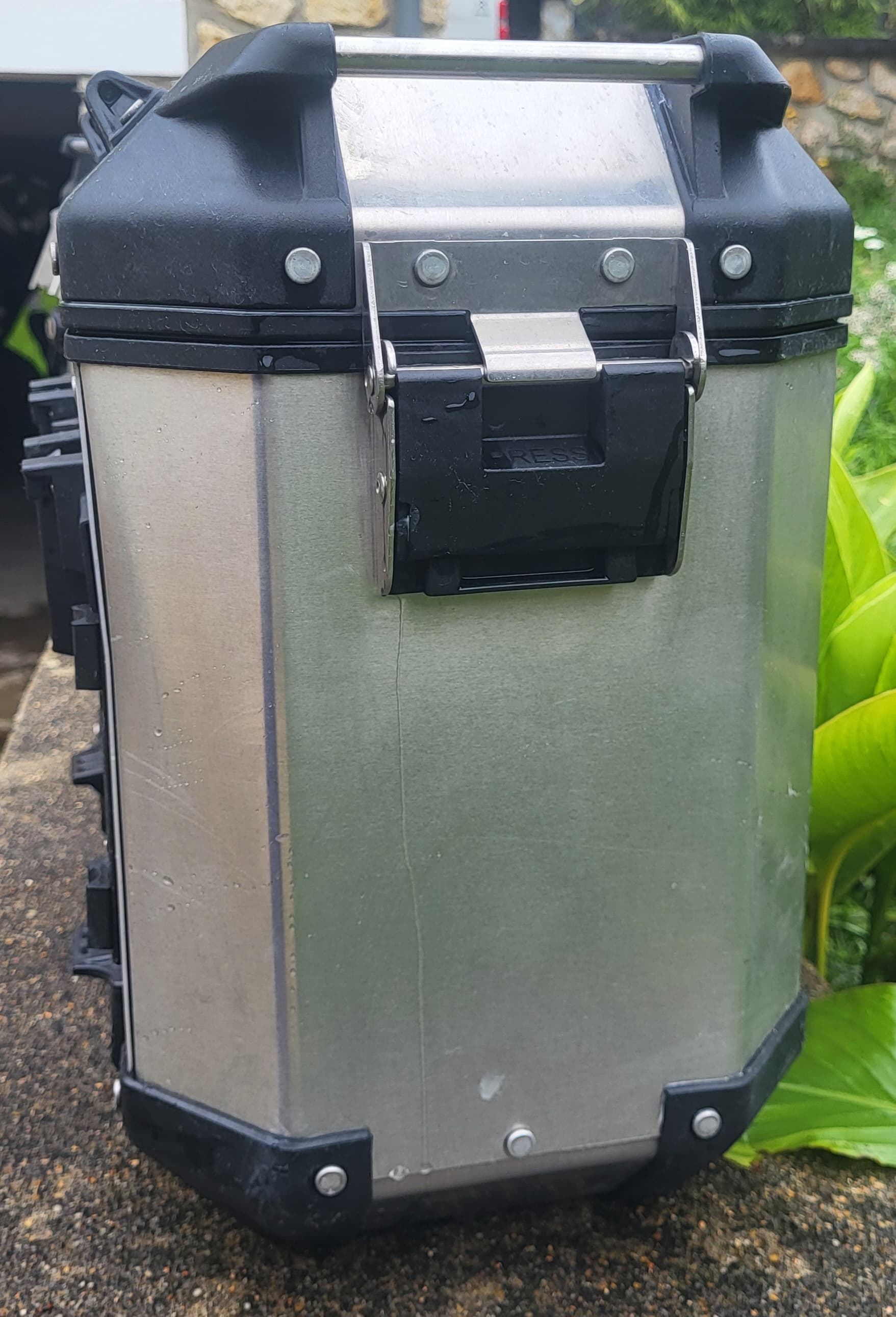 Valise givi trekker outback 37l — photo 4/5