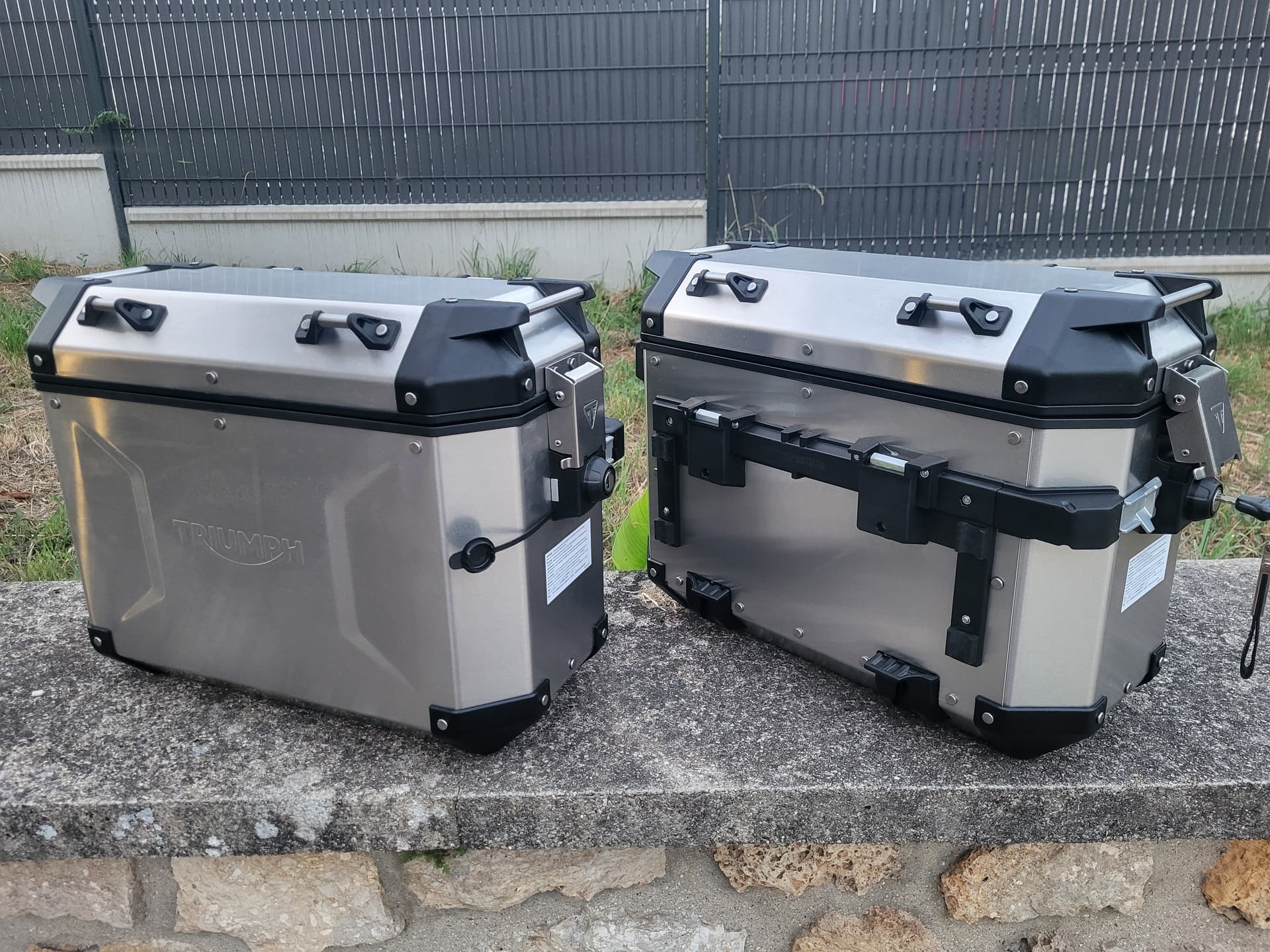 Valises triumph expédition neuves 37l — photo 2/4