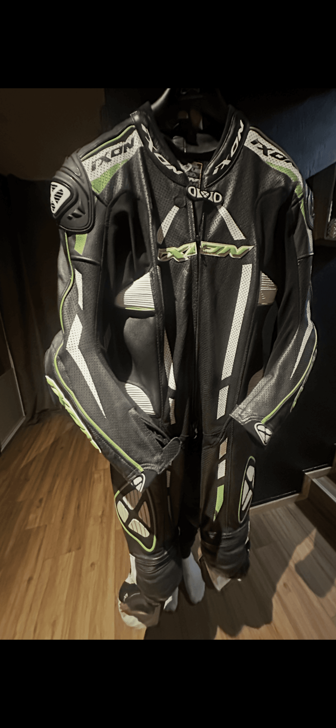 Combinaison cuir Ixon pulsar taille xl en excellent état — photo 2/5