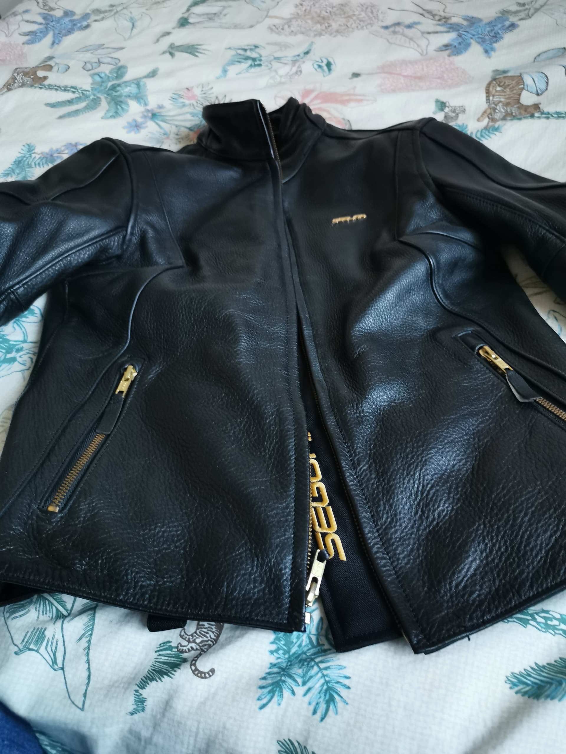 BLOUSON FEMME CUIR NOIR VACHETTE 100% SEGURA MODELE LADY BECKETE DOUBLURE+ PROTECTIONS COUDES ET EPAULES — photo 2/6