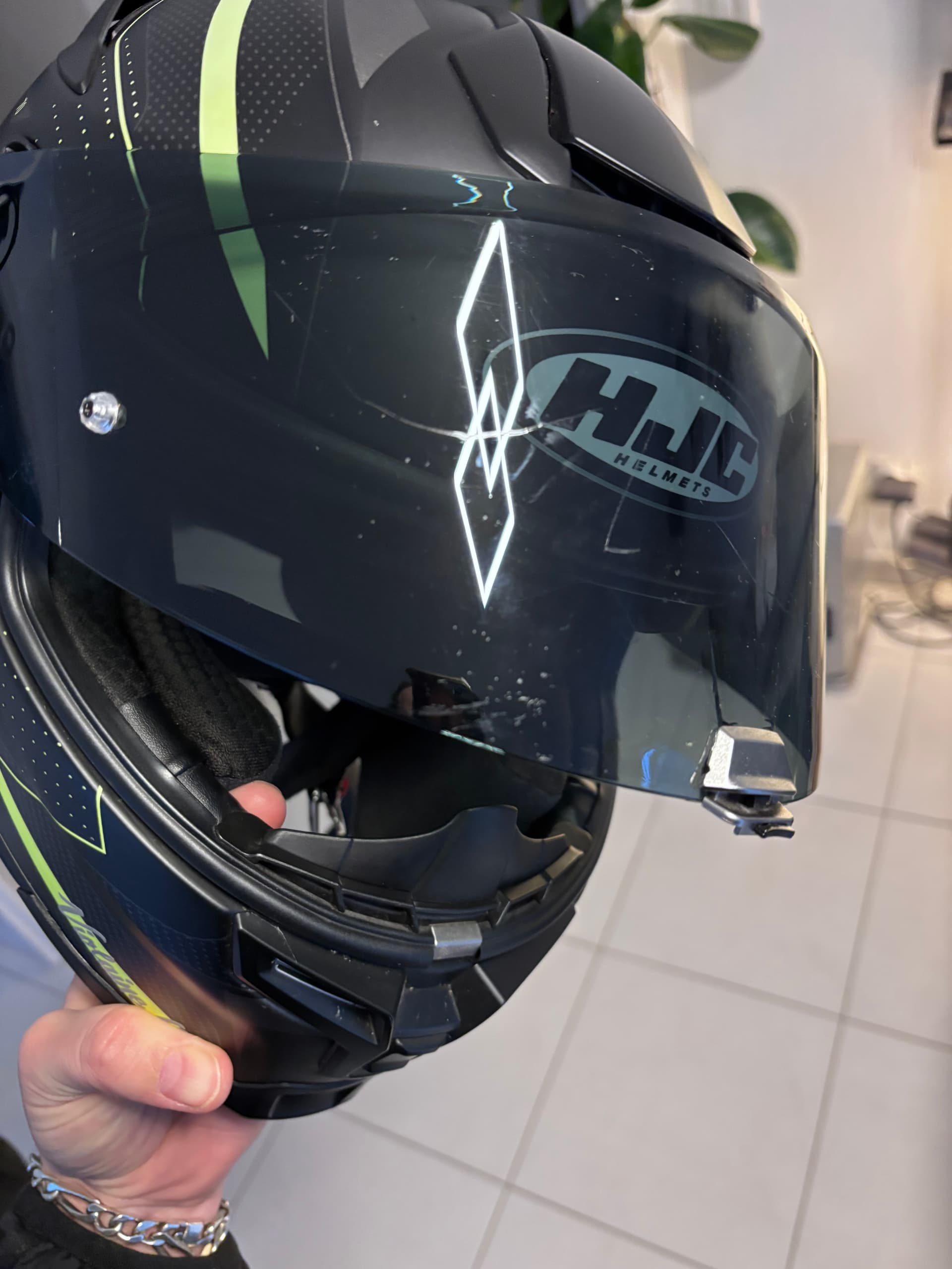 Casque HJC — photo 4/5