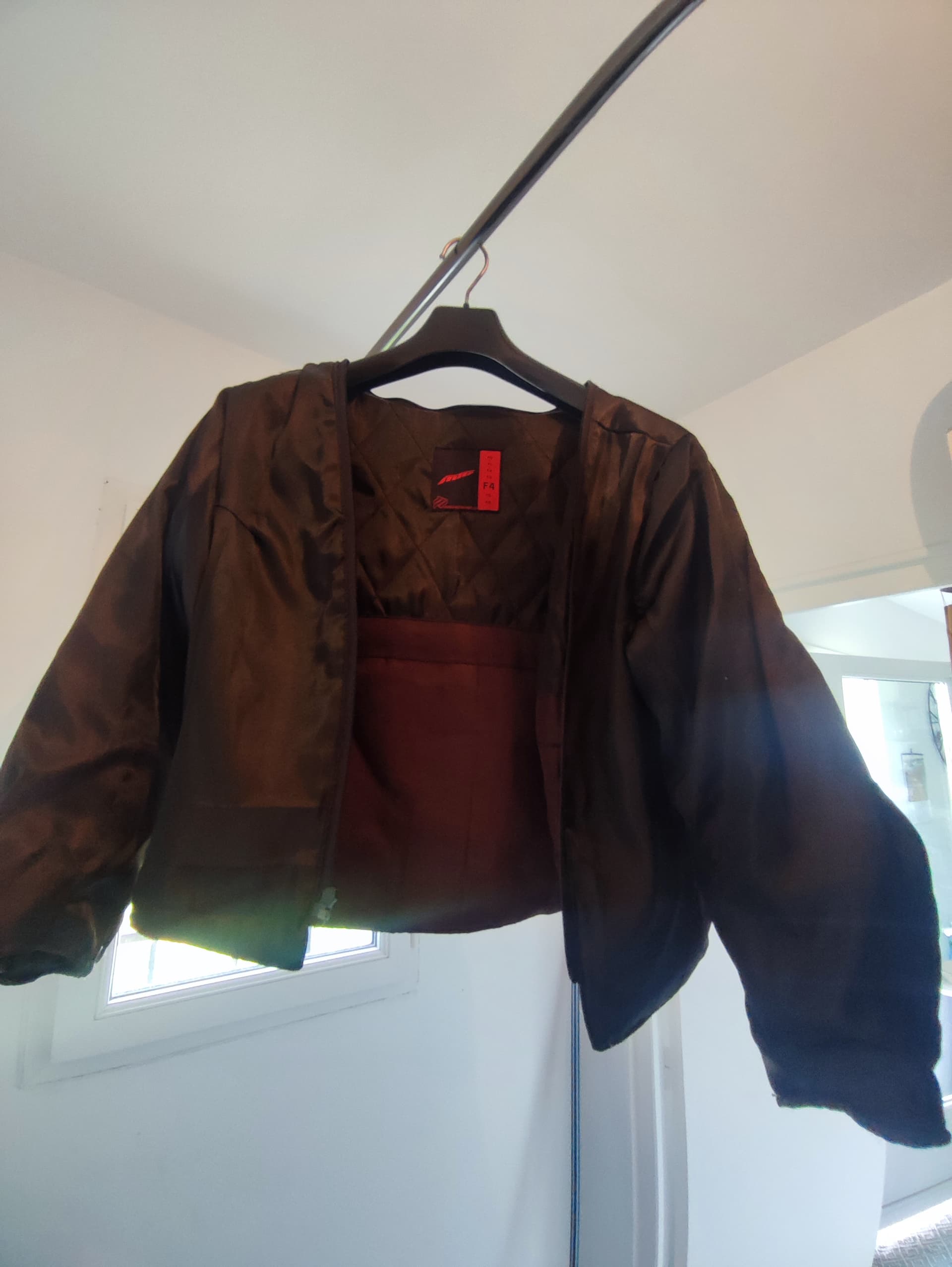 Blouson cuir femme T M/L — photo 3/4