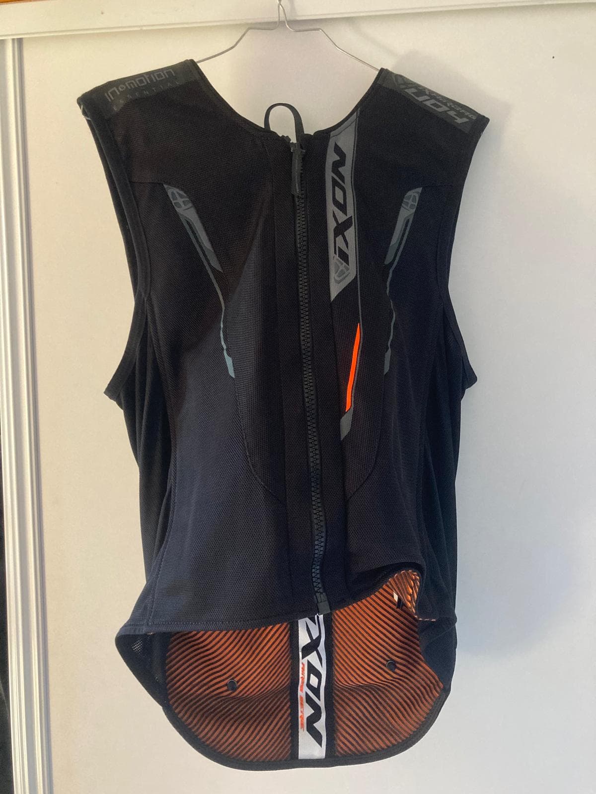 Veste gilet airbag ixon in&motion U04 taille M comme neuf — photo 2/3