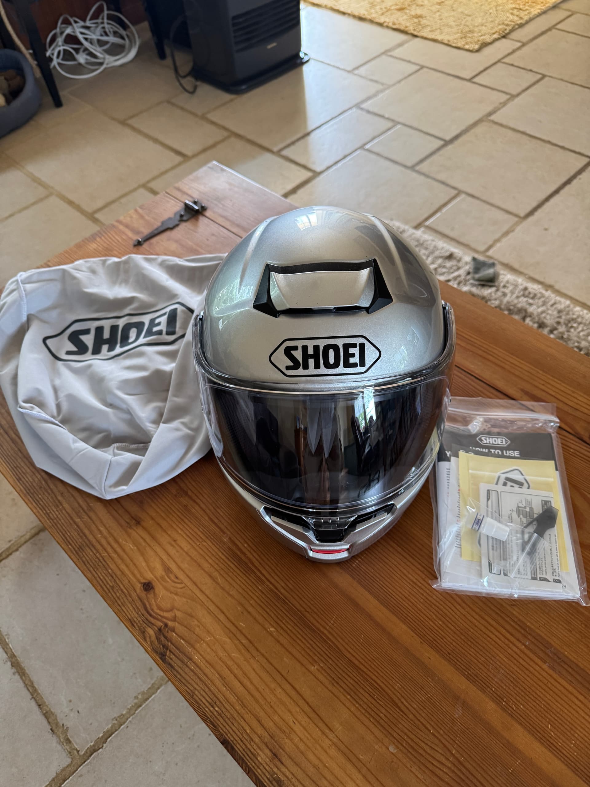 CASQUE SHOEI NEOTEC 3 TAILLE S NEUF JAMAIS SERVI