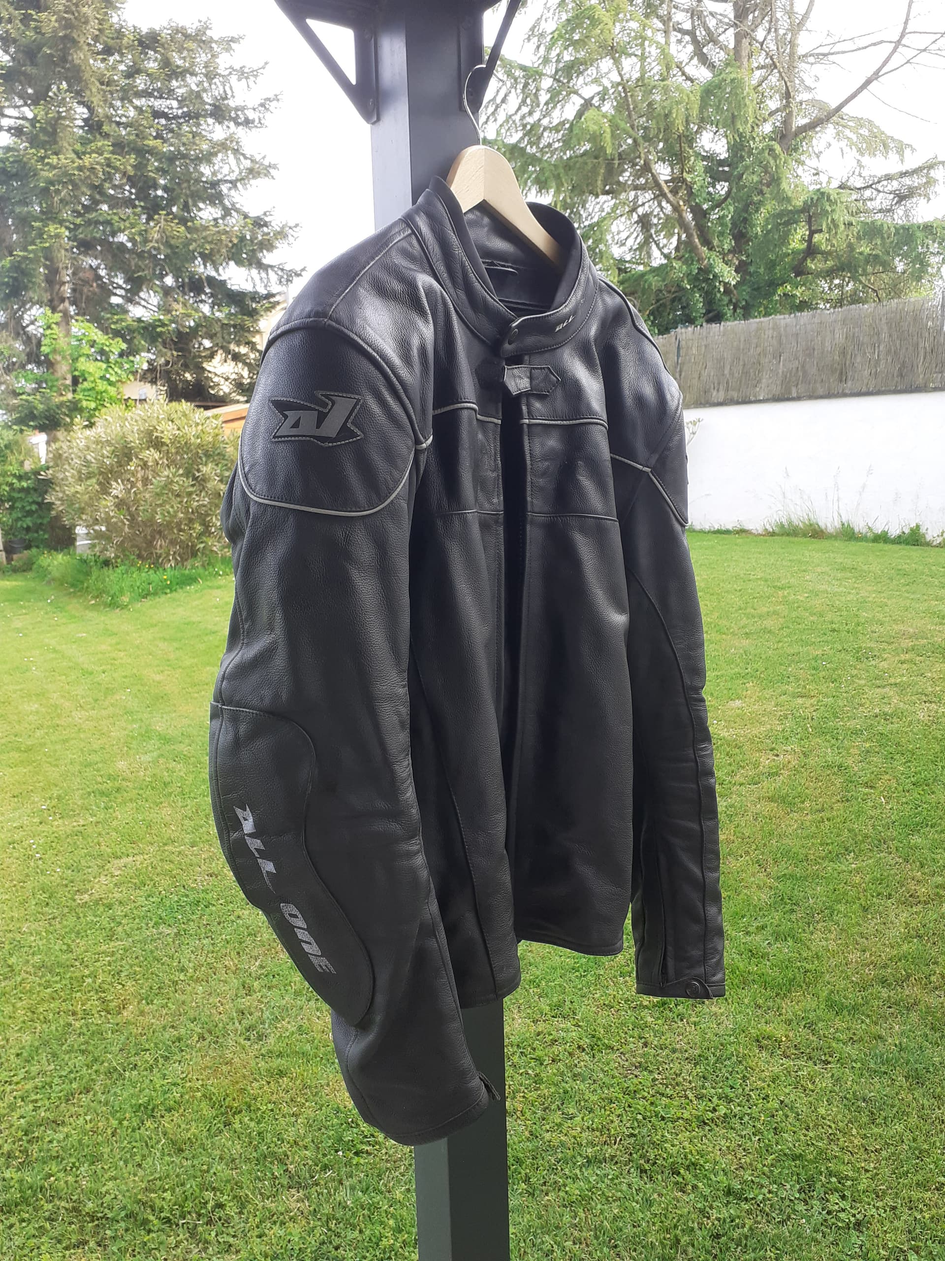 Blouson Cuir All One très bon état — photo 2/3