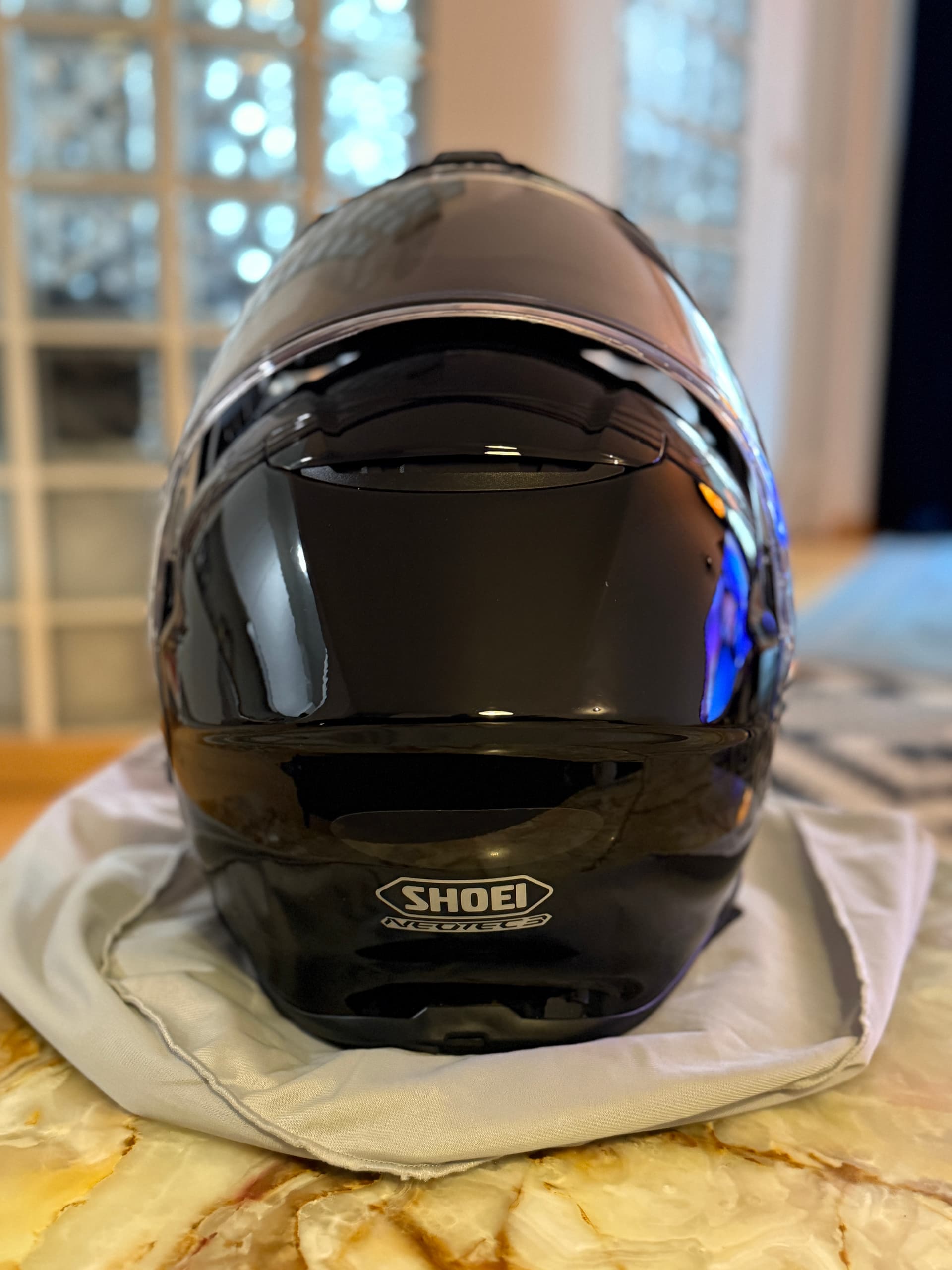 Casque Shoei Neotec 3 - taille XS - noir brillant - comme neuf — photo 2/3