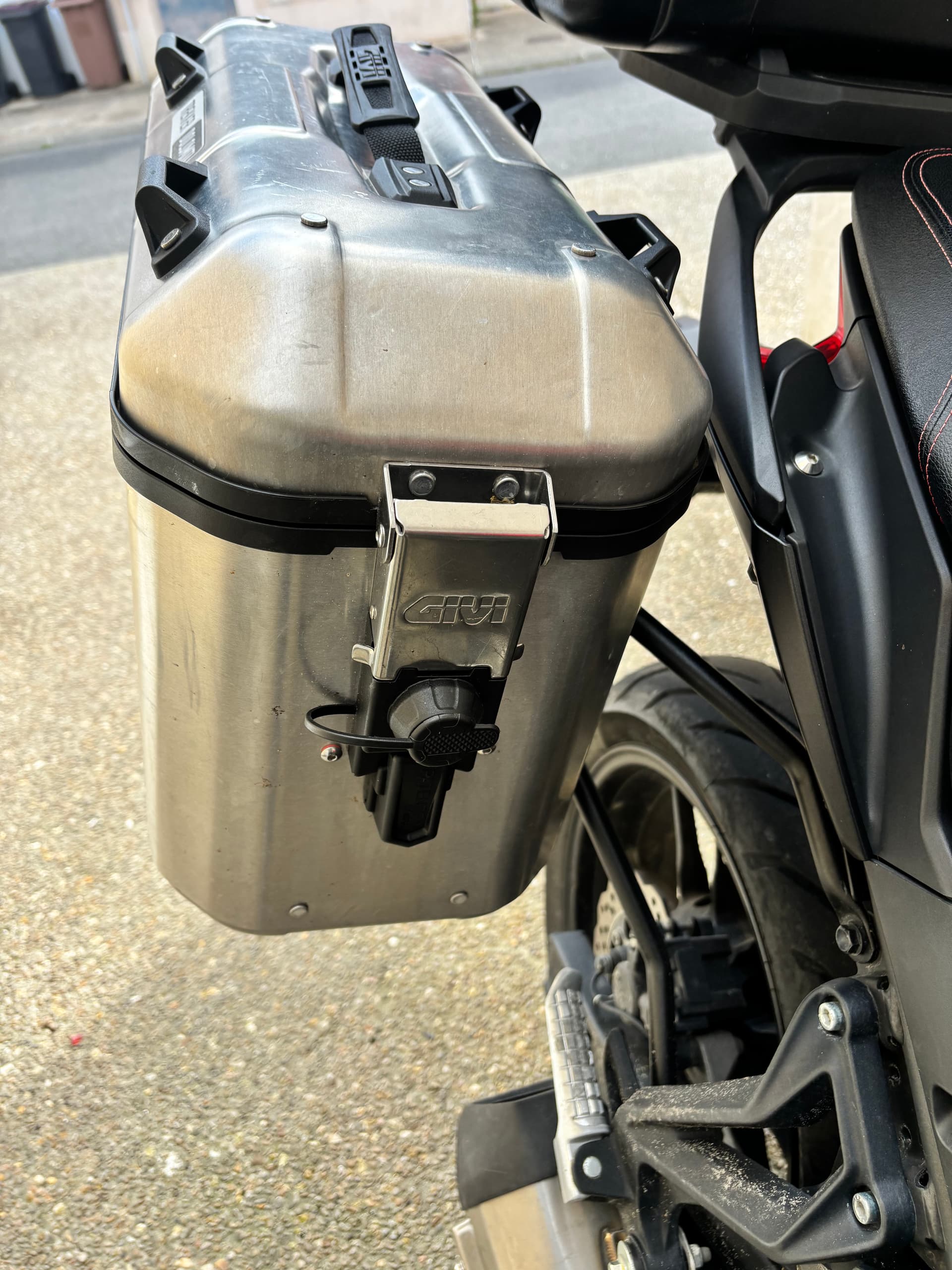 2 Valises latéral givi trekker dolomiti