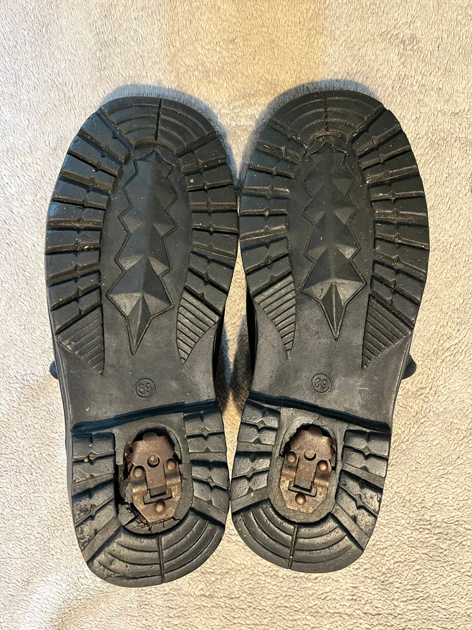 Boots/chaussures noires femme T39 imperméable très bon état — photo 2/6