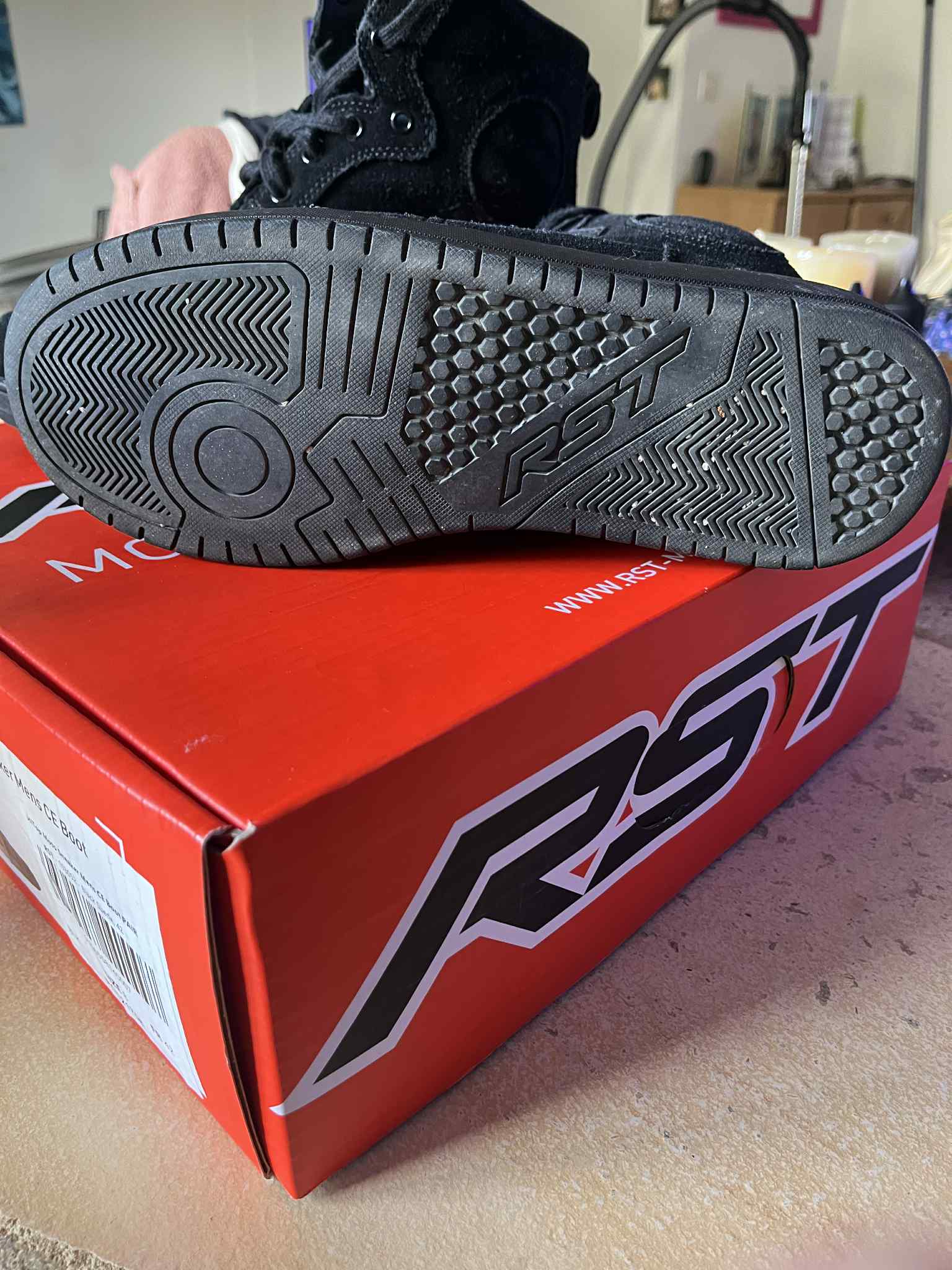 Chaussures de moto RST — photo 1/5