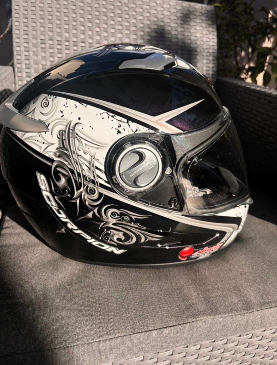 Casque moto femme scorpion — photo 4/4