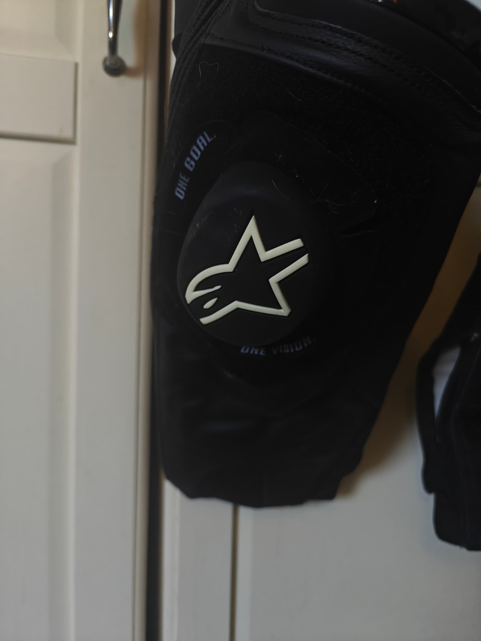 Combinaison cuir noir Alpinestars missile v2+ dorsale M — photo 3/6