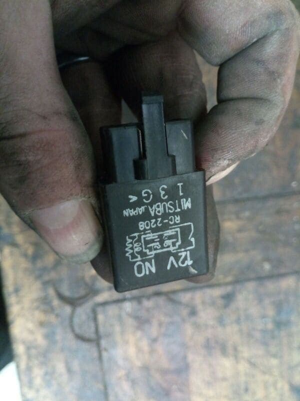 Relais Honda 125 SH 01-04 jf09a — photo 1/1