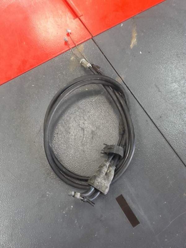 câbles de gaz d’accélérateur Yamaha FZ1 — photo 1/1