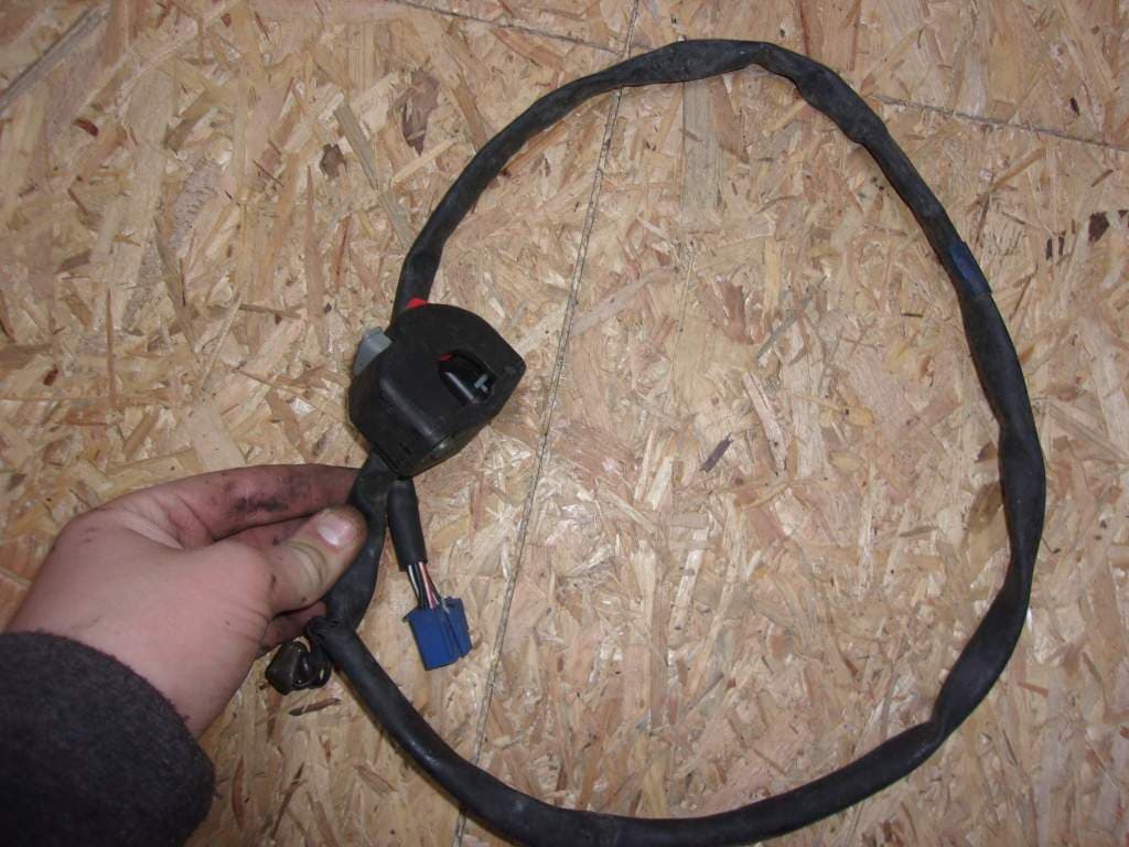 Commodo droit Yamaha FZ1 — photo 2/2