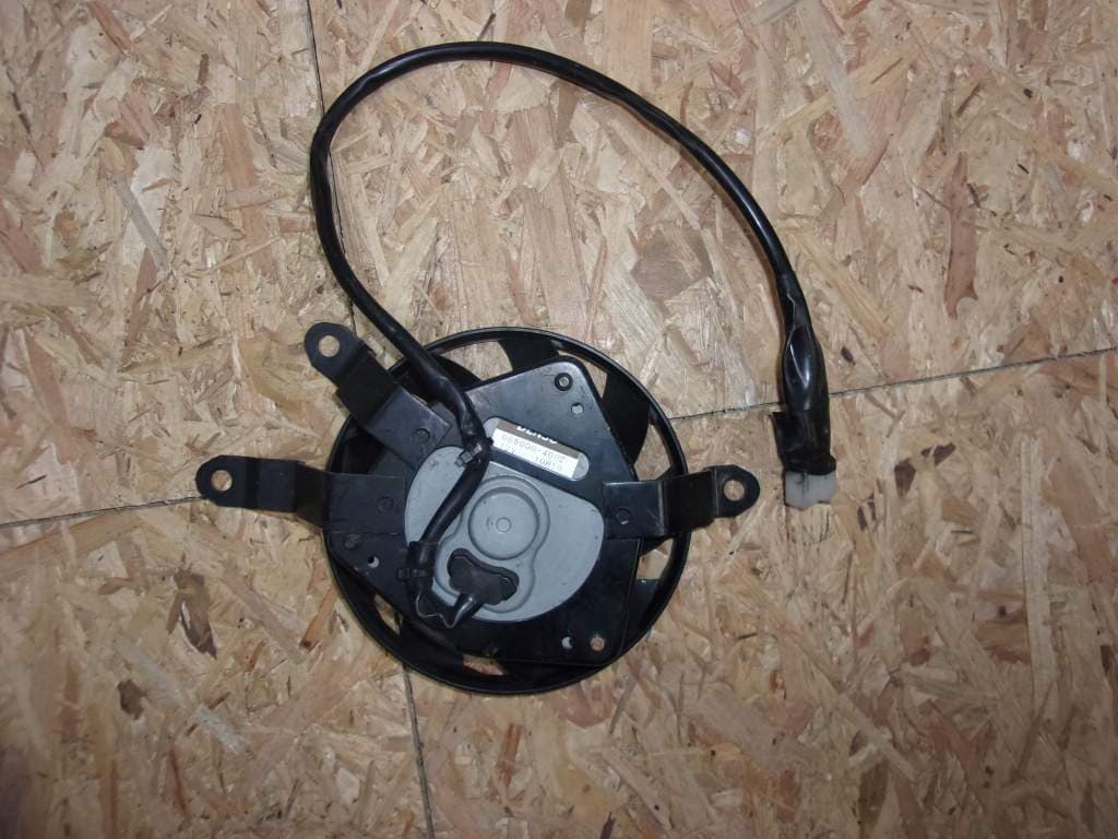 ventilateur de radiateur Yamaha FZ1 — photo 2/2