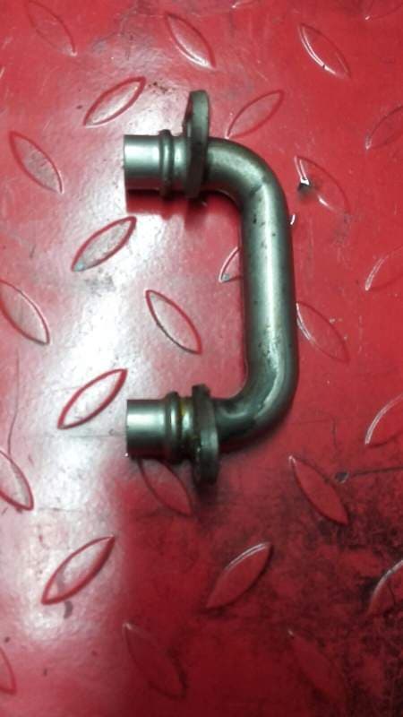 passage autre tube d’eau liquide de refroidissement Yamaha 800 FZ8 11-12 — photo 1/1