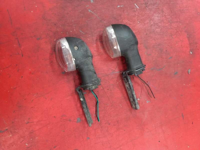 paire de clignotants droit et gauche avant ou arriere Yamaha MT-07 MT07 13-20 — photo 1/2