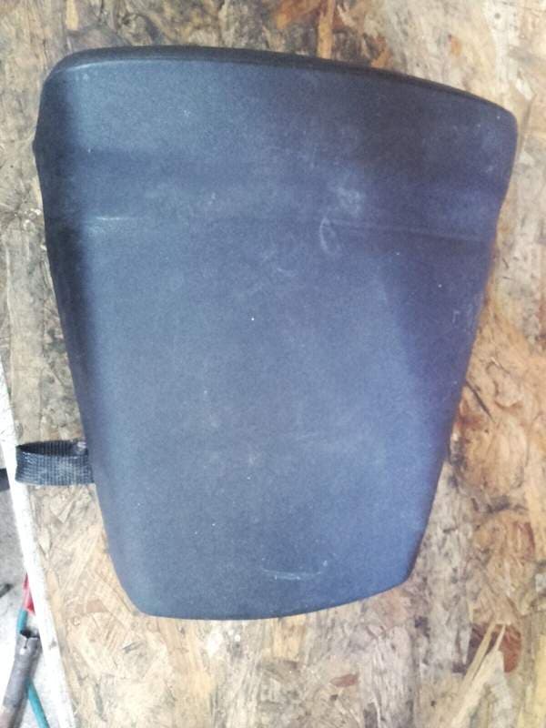 selle passager arrière Yamaha 600 YZF R6 99-00 — photo 1/2