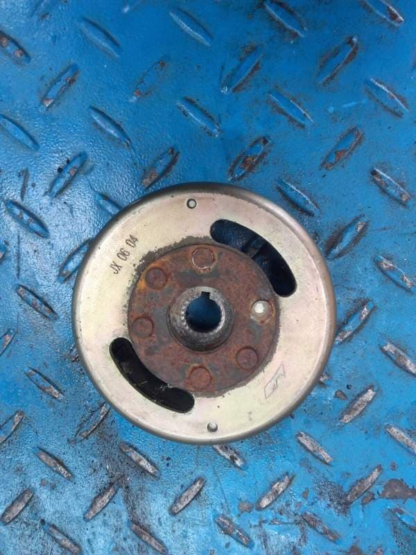 rotor d’allumage alternateur YCF Dirt 110 — photo 1/2