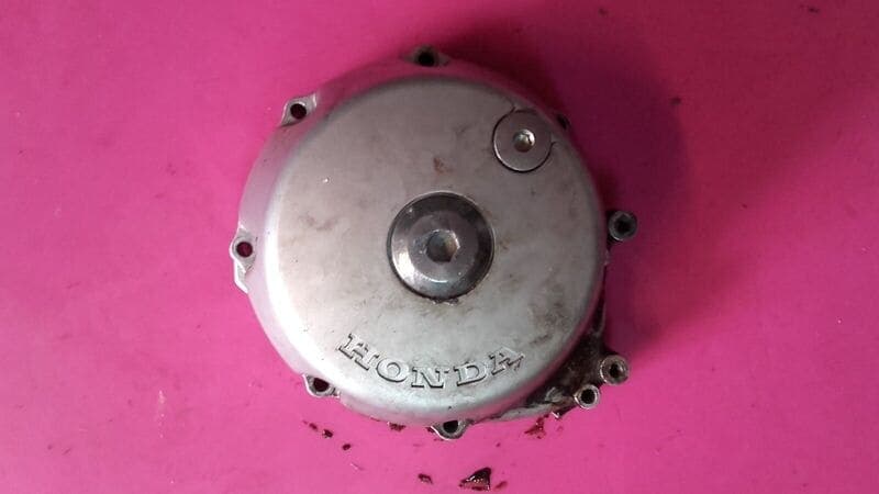 Carter couvercle d’allumage Honda 125 XLV Varadero JC32 — photo 4/4