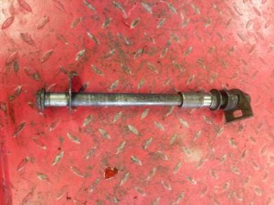 axe de roue arriere Suzuki 600 Bandit N GSF 95-99 gn77a — photo 1/1