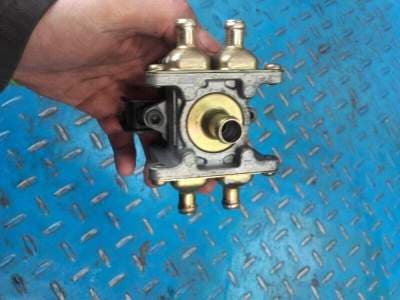 clapet de recyclage gaz pollution Suzuki 600 Bandit N GSF 01-04 — photo 1/2