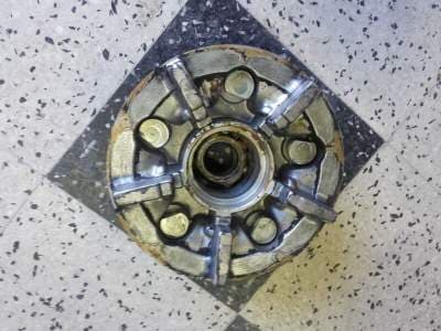 porte couronne Suzuki 600 Bandit N GSF 00-05 — photo 2/2